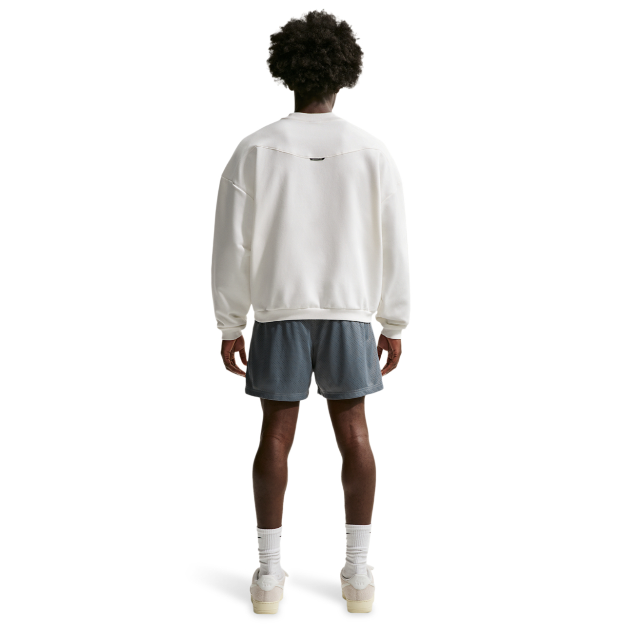 Nike Dri-FIT Standard Issue Mesh 5IN Shorts Image 4 of 4. Tap to open photo gallery.