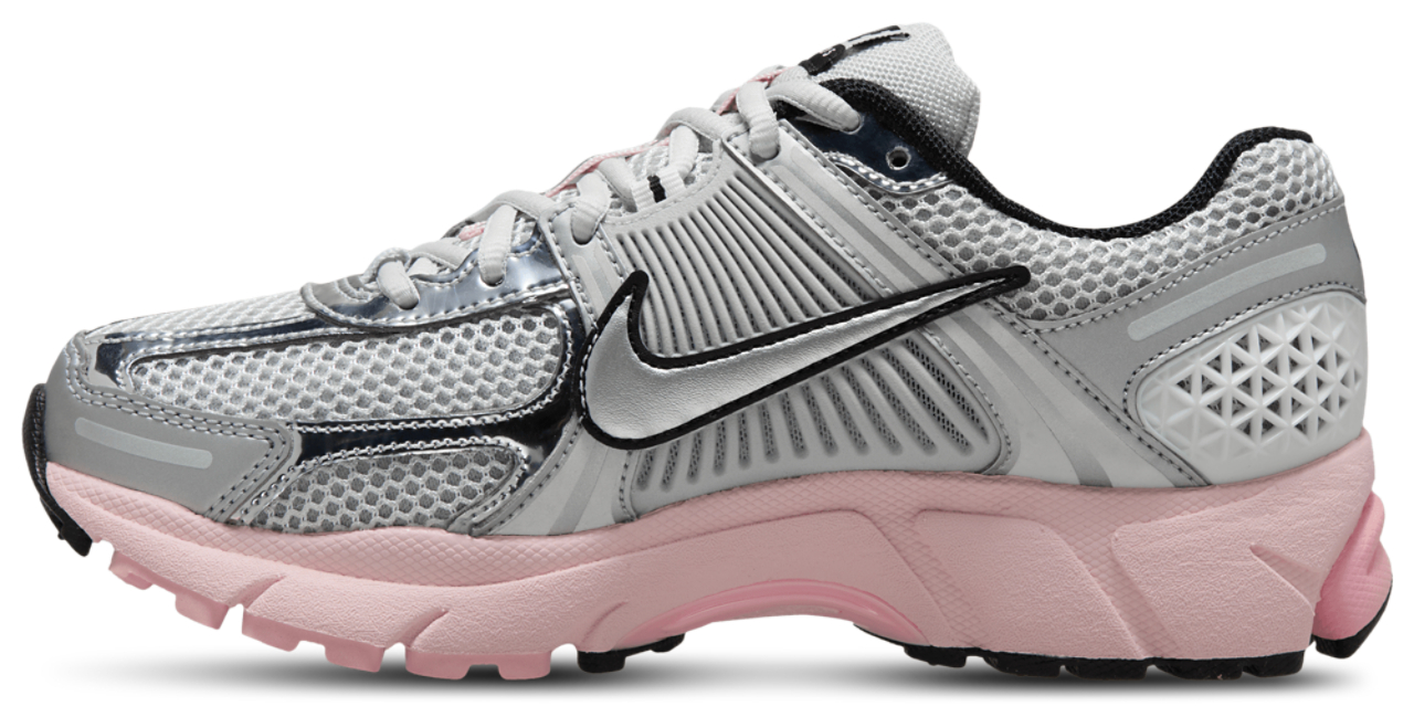 Nike Zoom Vomero 5 Image 2 of 4. Tap to open photo gallery.