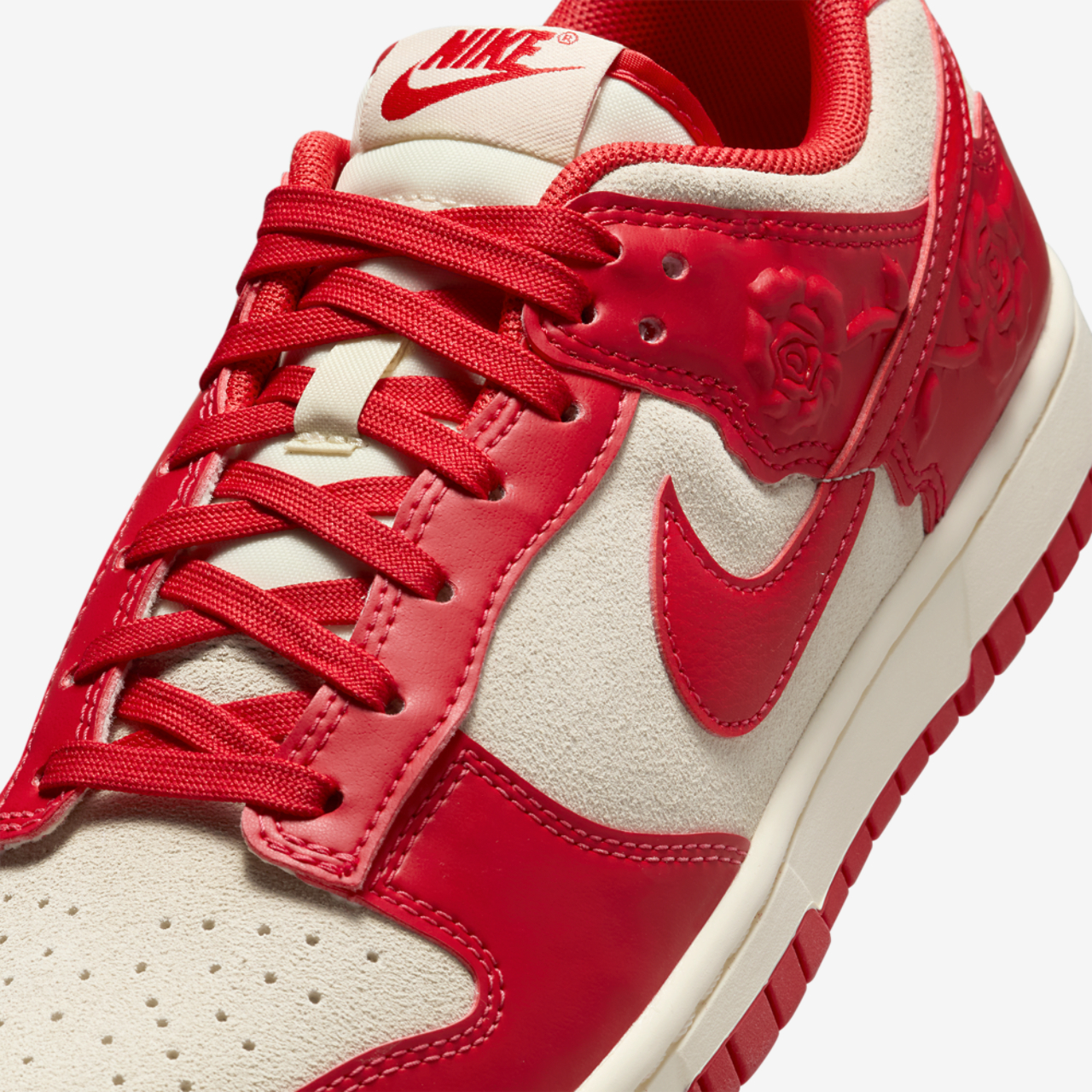Nike Dunk Low SE TRND Image 7 of 8. Tap to open photo gallery.