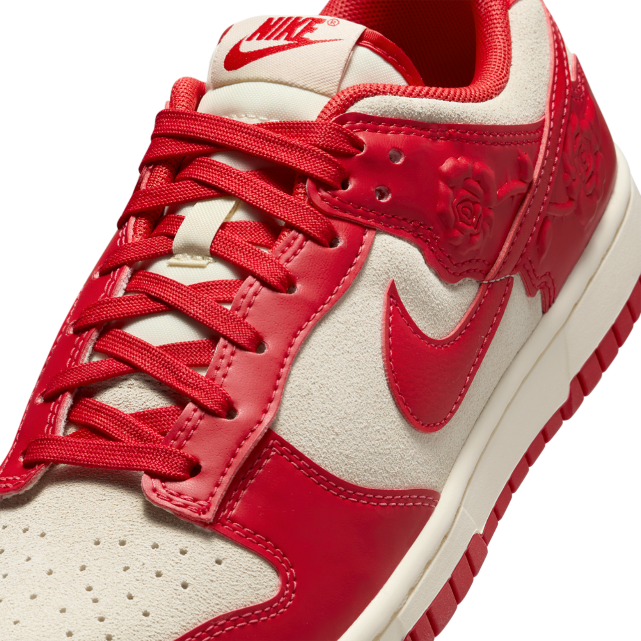 Nike Dunk Low SE TRND Image 7 of 8. Tap to open photo gallery.