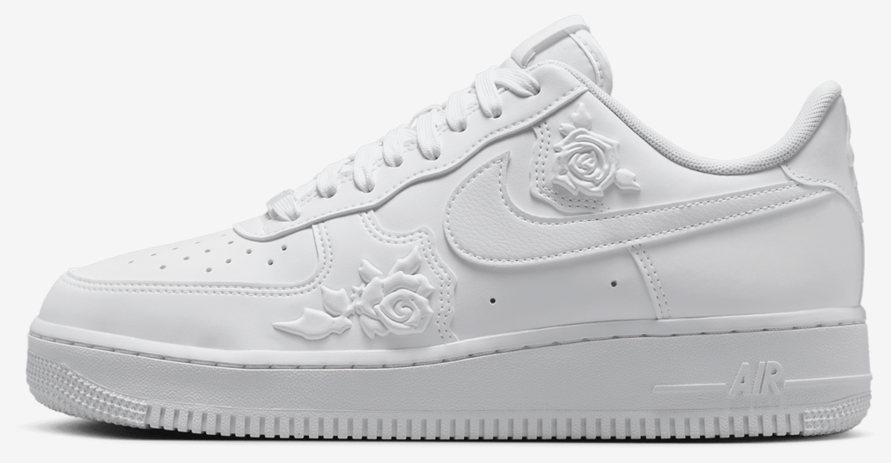 Nike Air Force 1 '07 Image 2 of 8. Tap to open photo gallery.