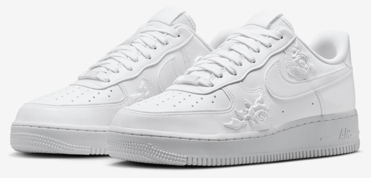 Nike Air Force 1 '07 Image 6 of 8. Tap to open photo gallery.