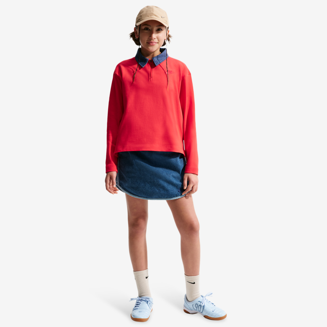 Nike NSW Pullover Long Sleeve Top Image 3 of 4. Tap to open photo gallery.