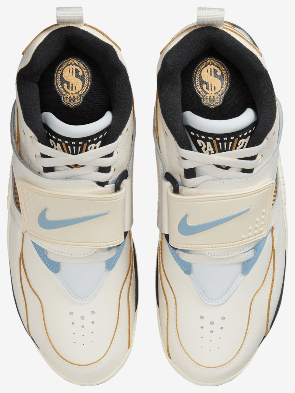 Nike Air Diamond Turf Image 4 of 8. Tap to open photo gallery.