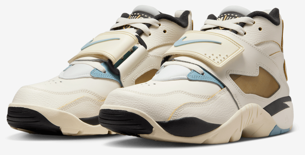Nike Air Diamond Turf Image 6 of 8. Tap to open photo gallery.