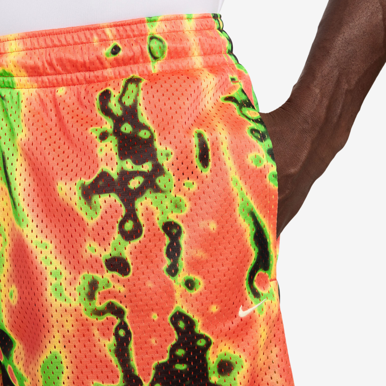 Nike Dri-FIT 5 Inch Mesh Print Shorts Image 4 of 4. Tap to open photo gallery.