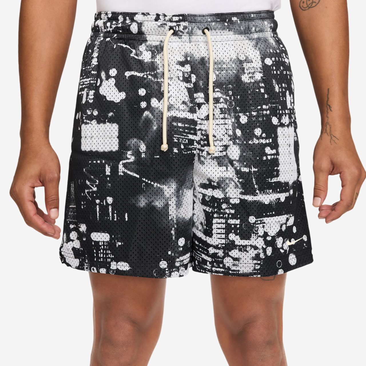 Nike Dri-FIT SI Practice Mesh AOP 5" Shorts Image 1 of 4. Tap to open photo gallery.
