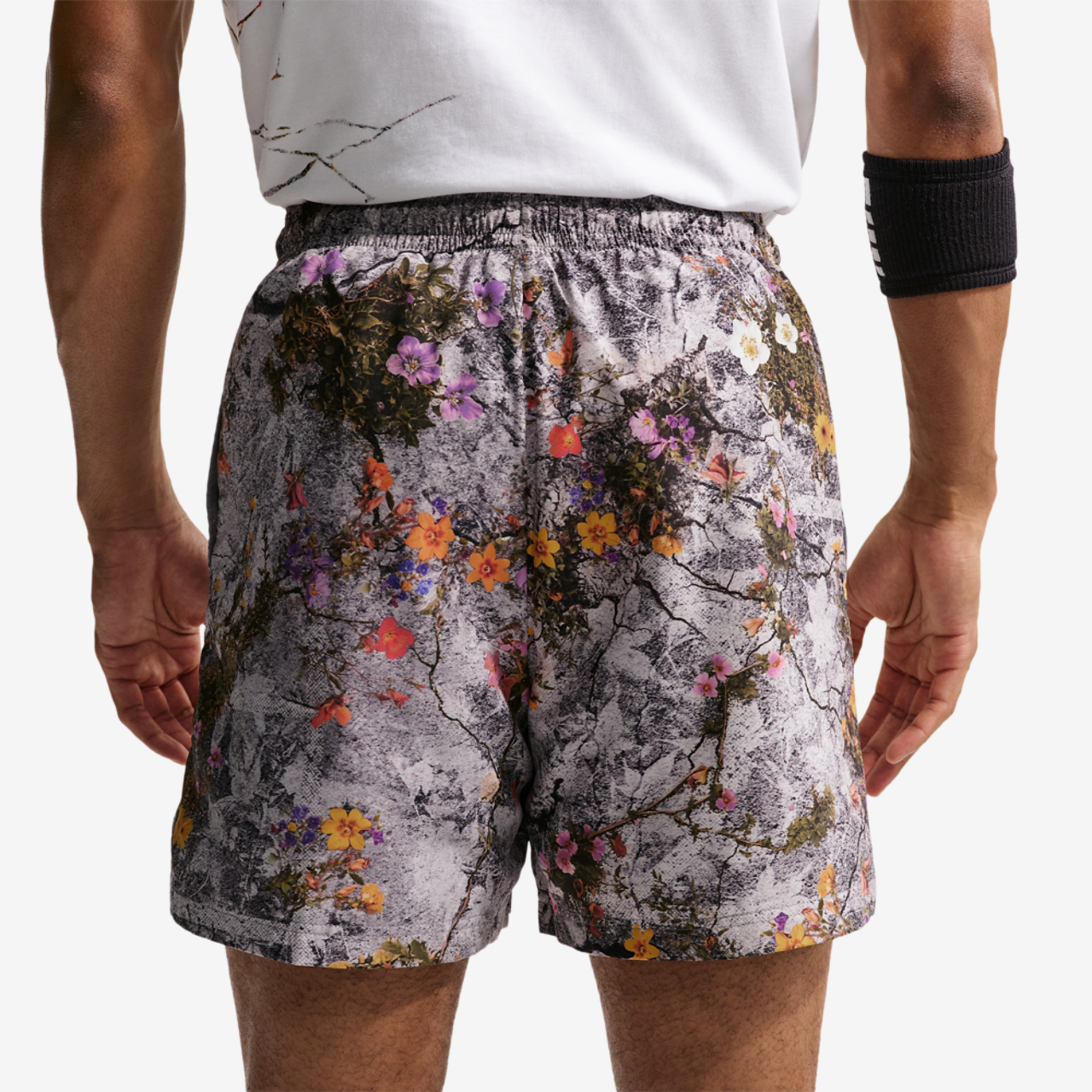 Nike Dri-FIT SI Practice Mesh AOP 5" Shorts Image 2 of 4. Tap to open photo gallery.