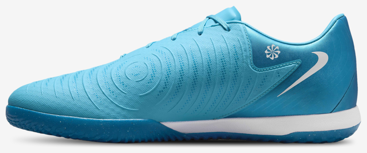 Nike Phantom GX II Academy IC Image 2 of 5. Tap to open photo gallery.