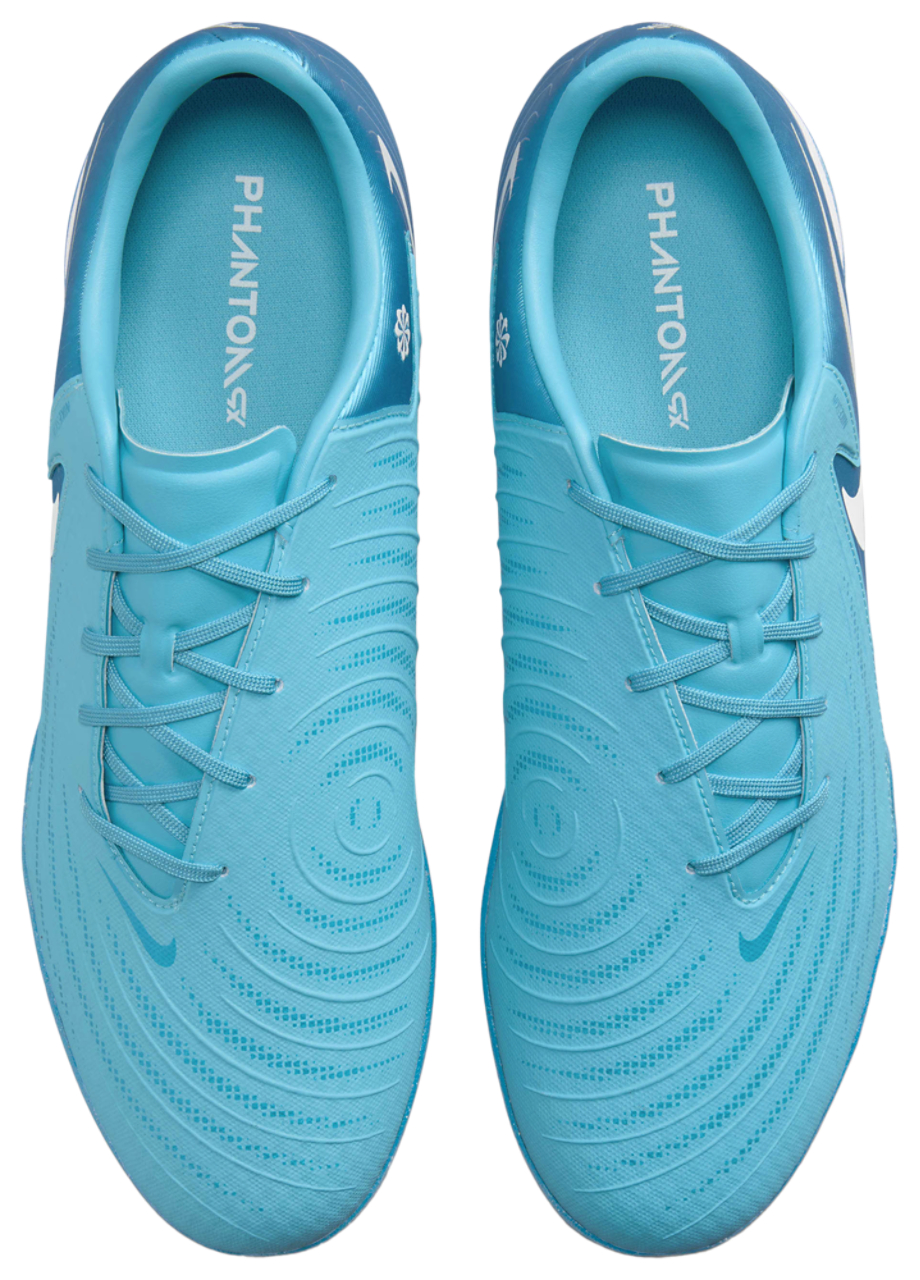 Nike Phantom GX II Academy IC Image 4 of 5. Tap to open photo gallery.