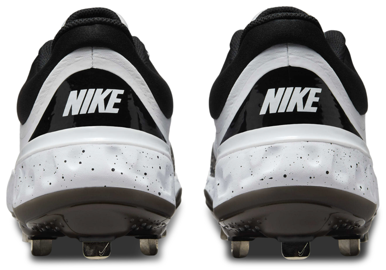 Nike Alpha Huarache Elite 4 Low Image 3 of 5. Tap to open photo gallery.