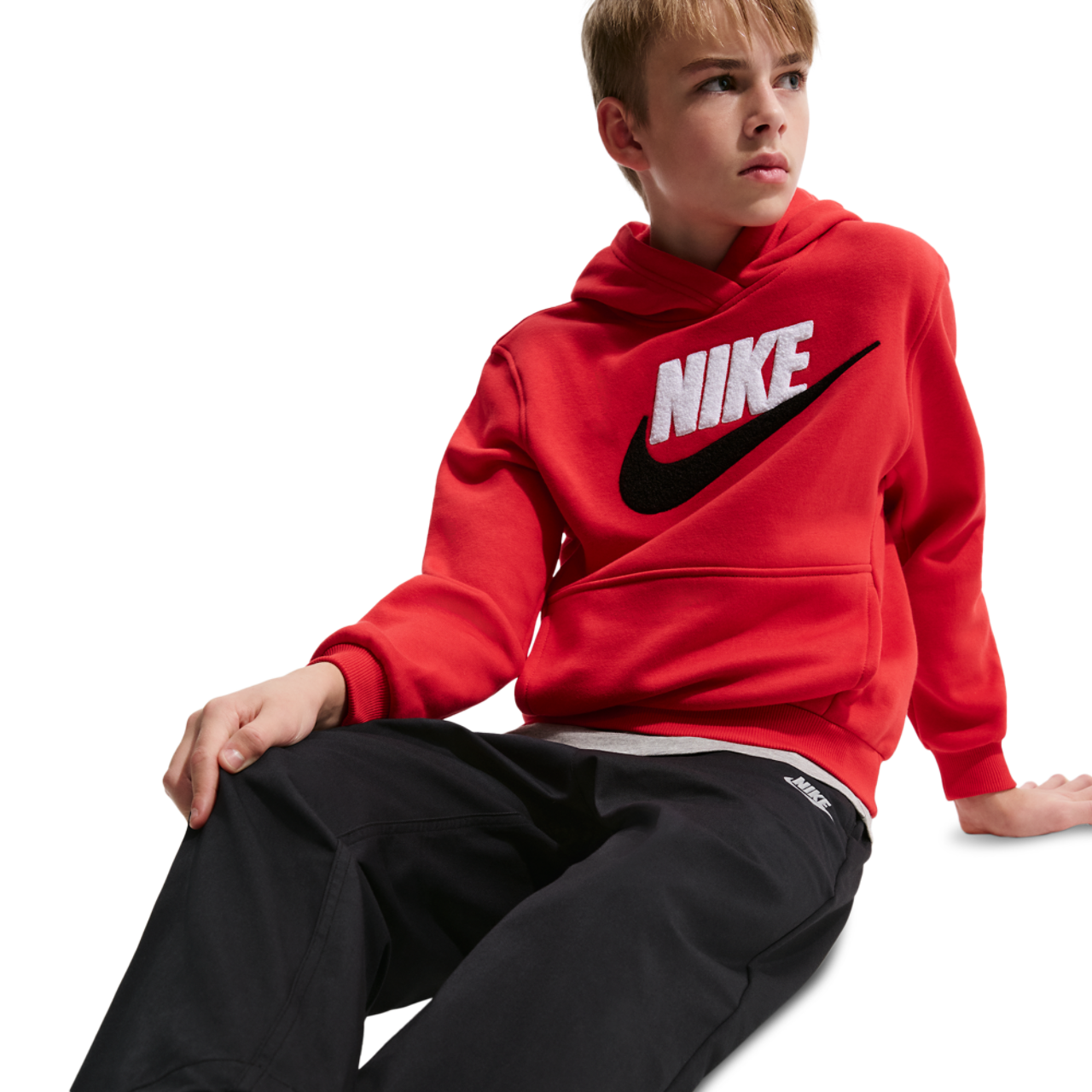 Nike NSW Club Woven Everyday Pant Image 3 of 6. Tap to open photo gallery.