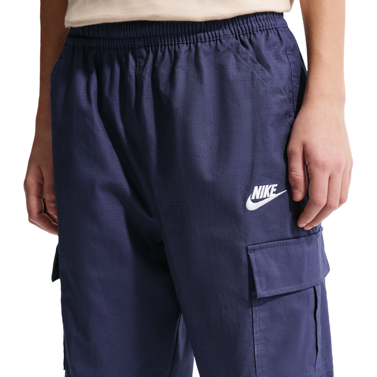 Nike NSW Club Woven Cargo Pants Image 6 of 7. Tap to open photo gallery.