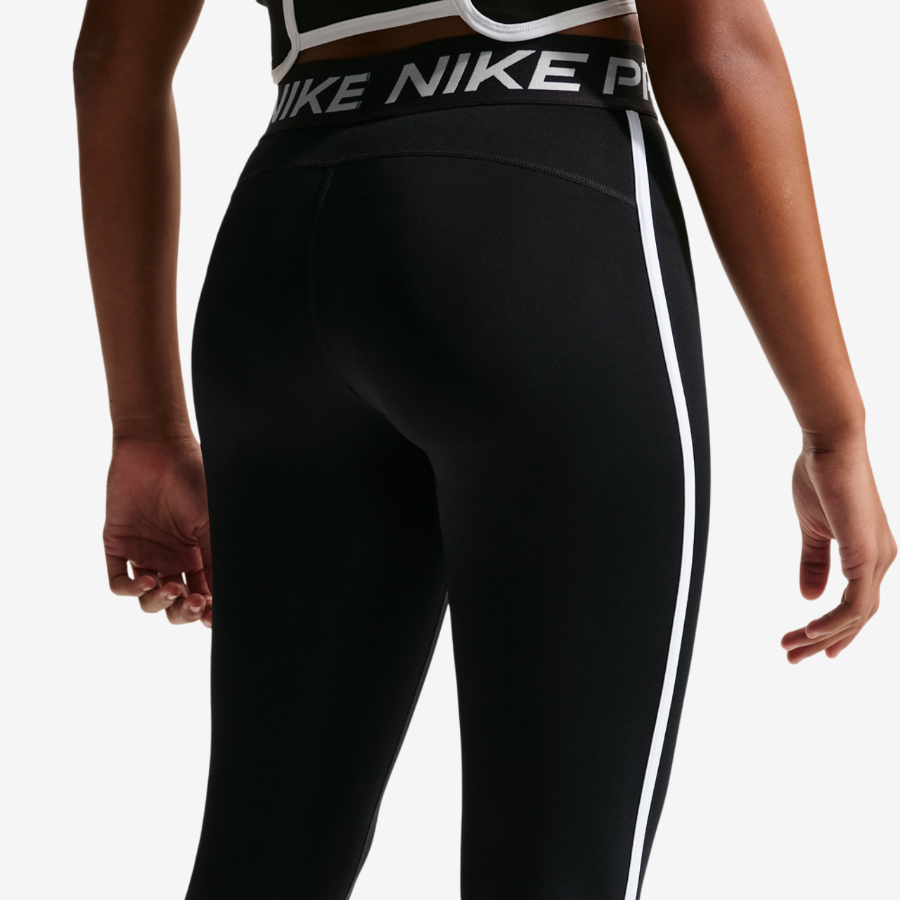 Nike Pro DriFit Capri Sport Pack Image 2 of 4. Tap to open photo gallery.