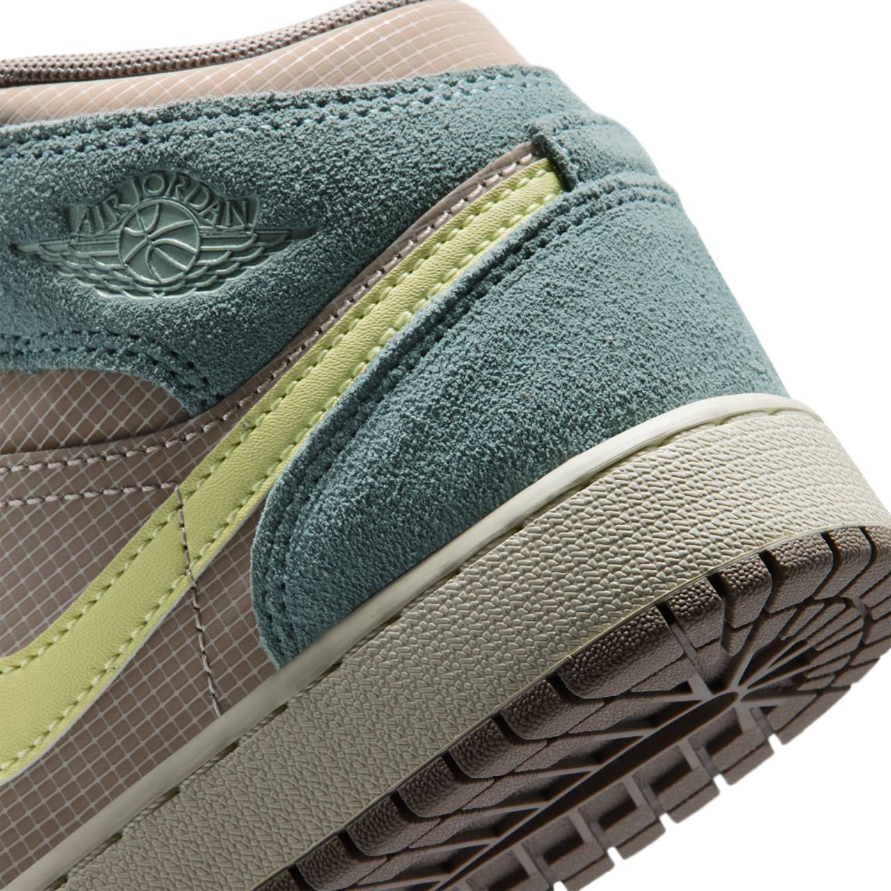 Jordan AJ 1 Mid SE Uni Image 8 of 8. Tap to open photo gallery.