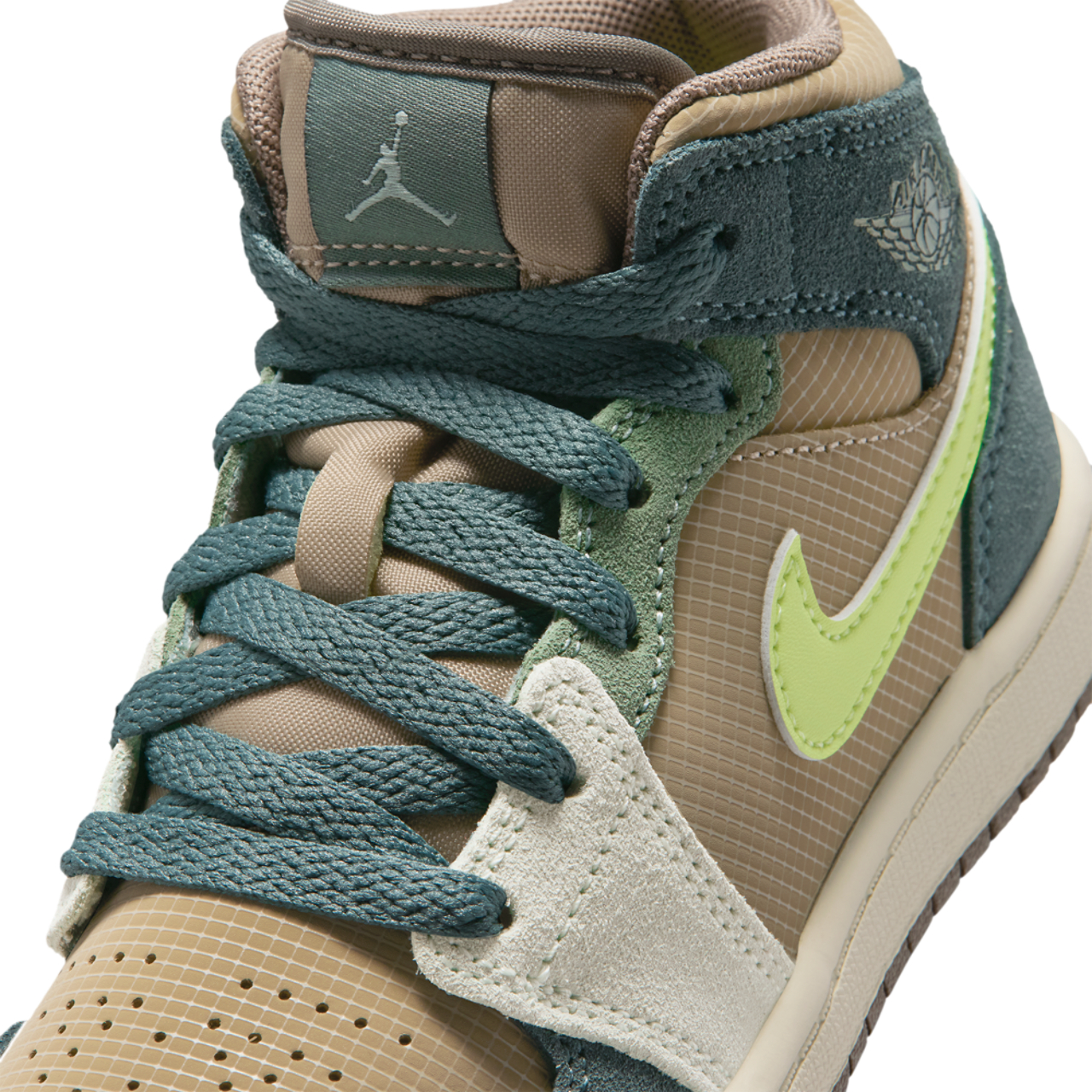 Jordan AJ 1 Mid SE Uni Image 7 of 8. Tap to open photo gallery.