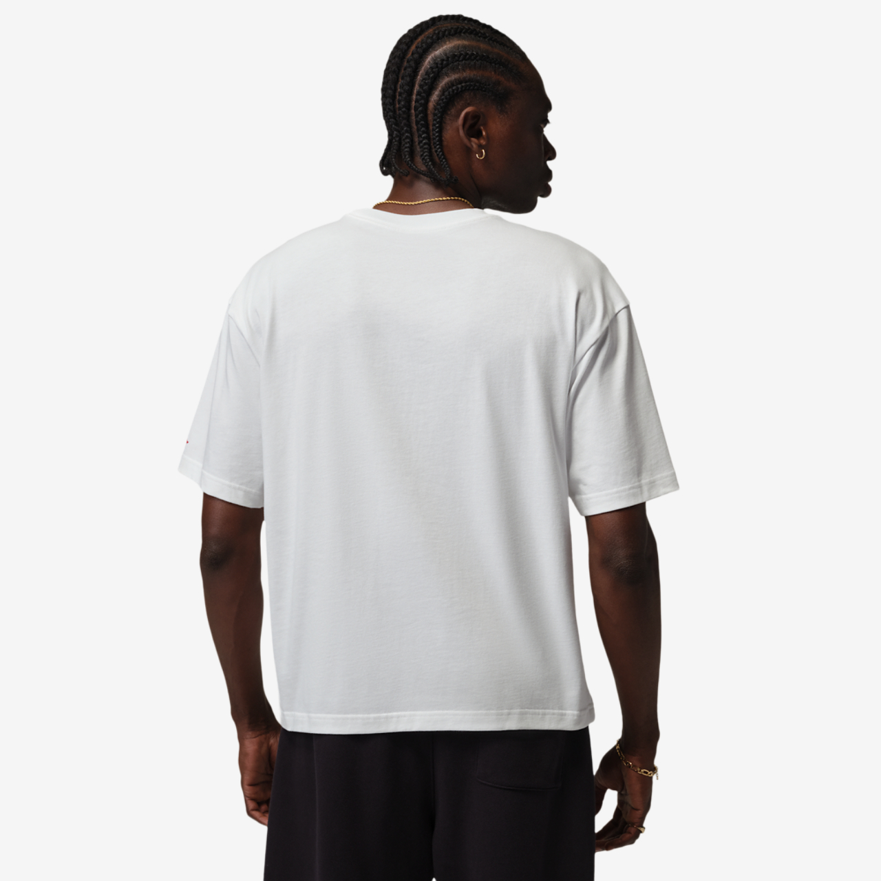 Jordan Flight Essential Boxy Graphic Short Sleeve Crew Image 2 of 4. Tap to open photo gallery.