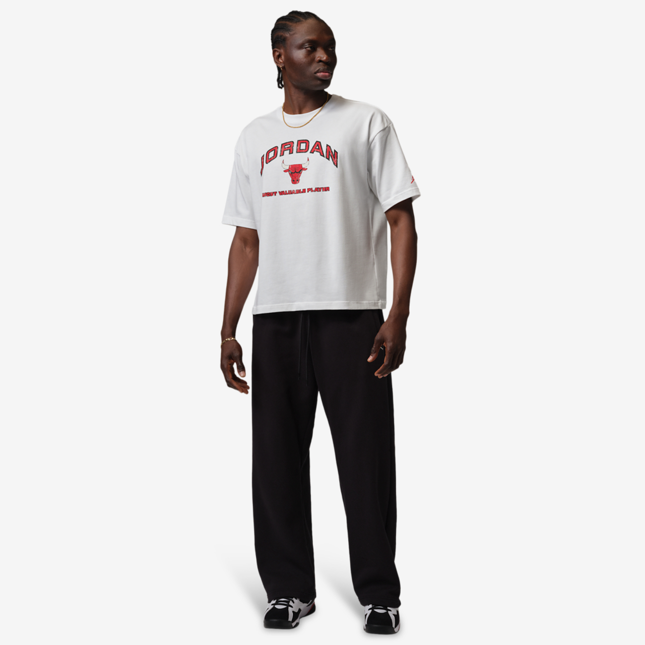 Jordan Flight Essential Boxy Graphic Short Sleeve Crew Image 4 of 4. Tap to open photo gallery.