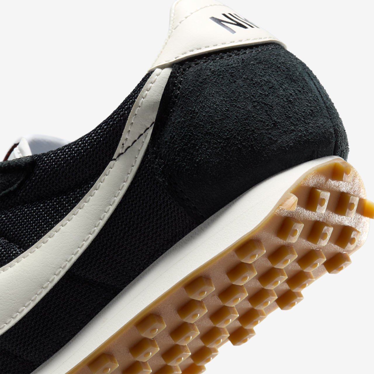 Nike LD-1000 Image 8 of 8. Tap to open photo gallery.