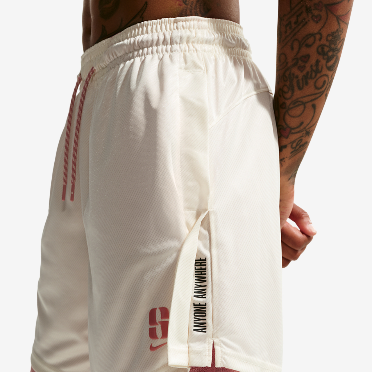 Nike Dri-FIT Sabrina Sig Reversible Shorts Image 5 of 6. Tap to open photo gallery.