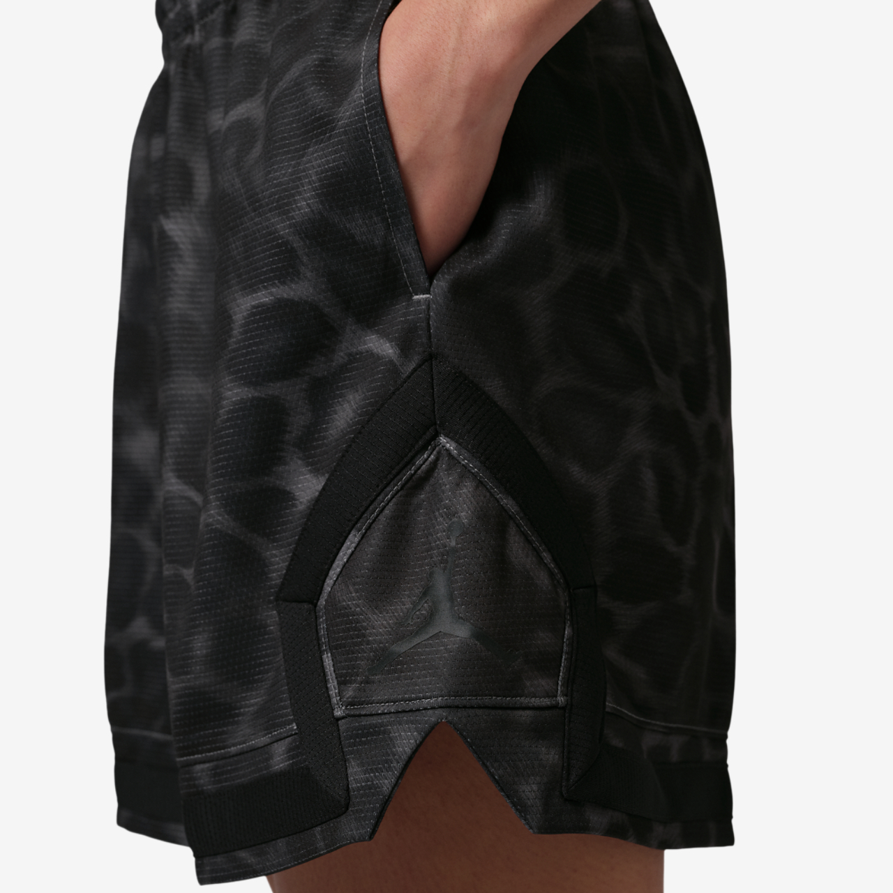 Jordan Sport Diamond 4in AOP Short Image 3 of 4. Tap to open photo gallery.
