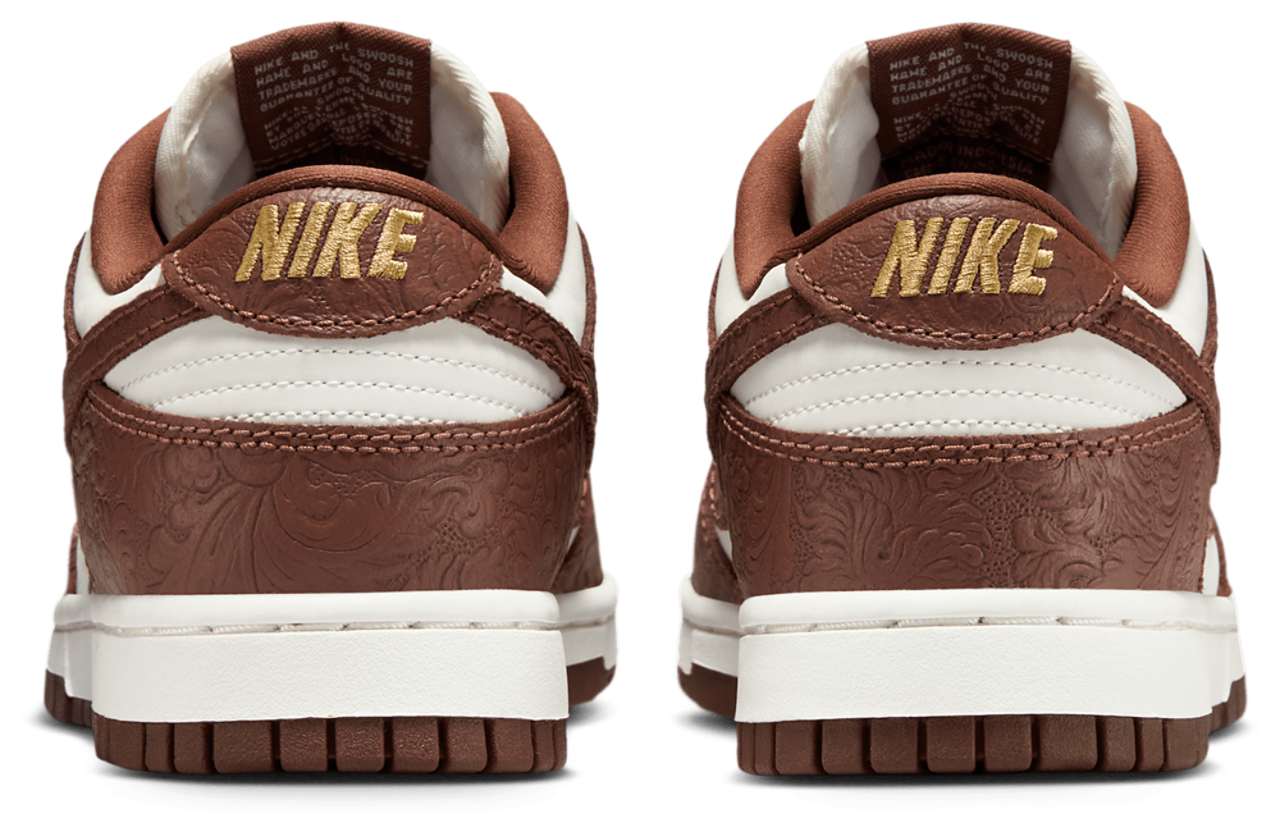 Nike Dunk Low Image 3 of 5. Tap to open photo gallery.