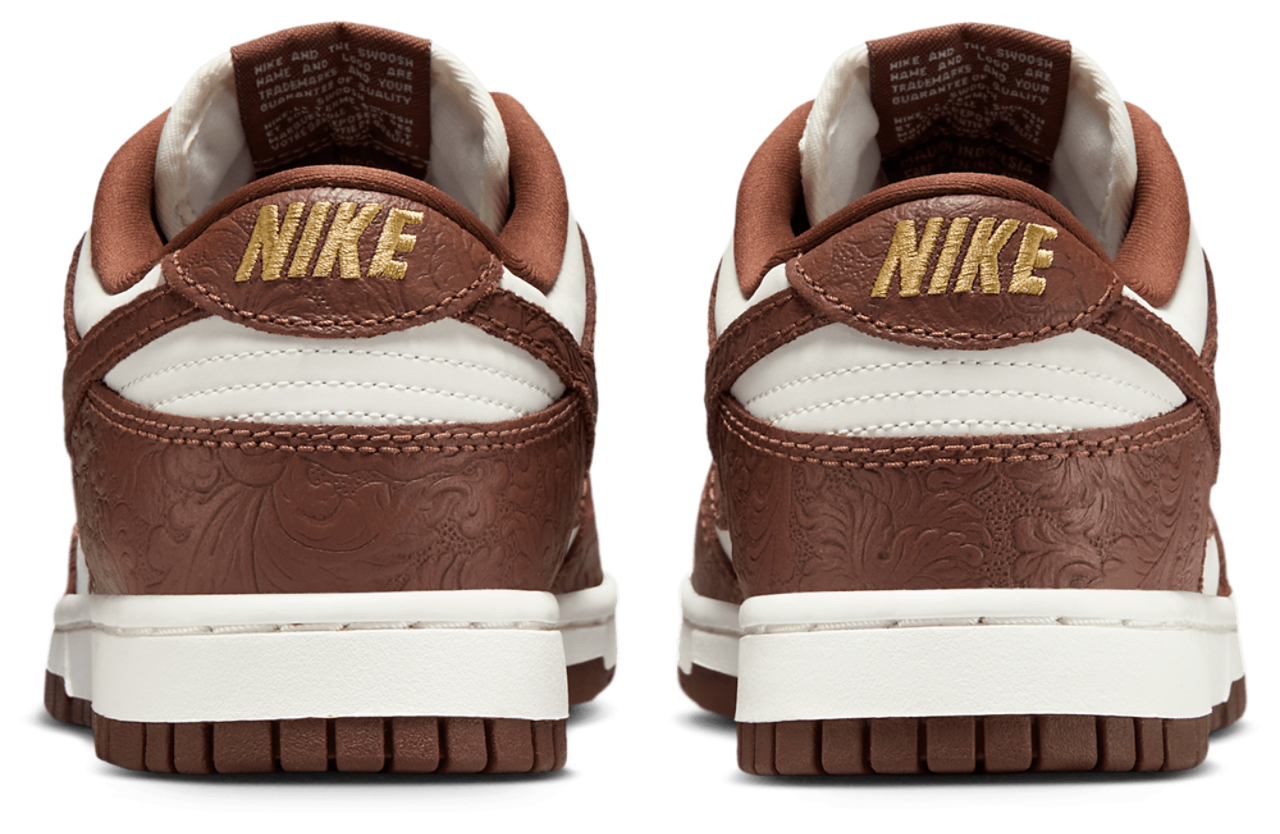 Nike Dunk Low Image 3 of 5. Tap to open photo gallery.