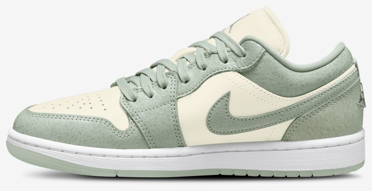 Jordan AJ 1 Low Image 2 of 4. Tap to open photo gallery.