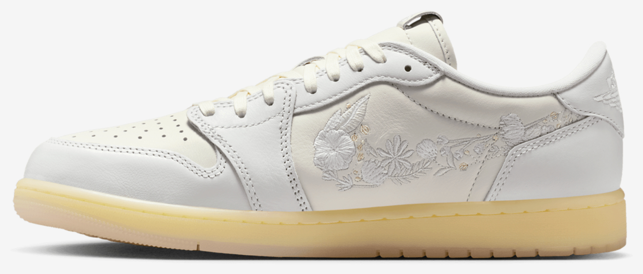 Jordan Air Jordan 1 Retro Low OG V2 Image 2 of 8. Tap to open photo gallery.