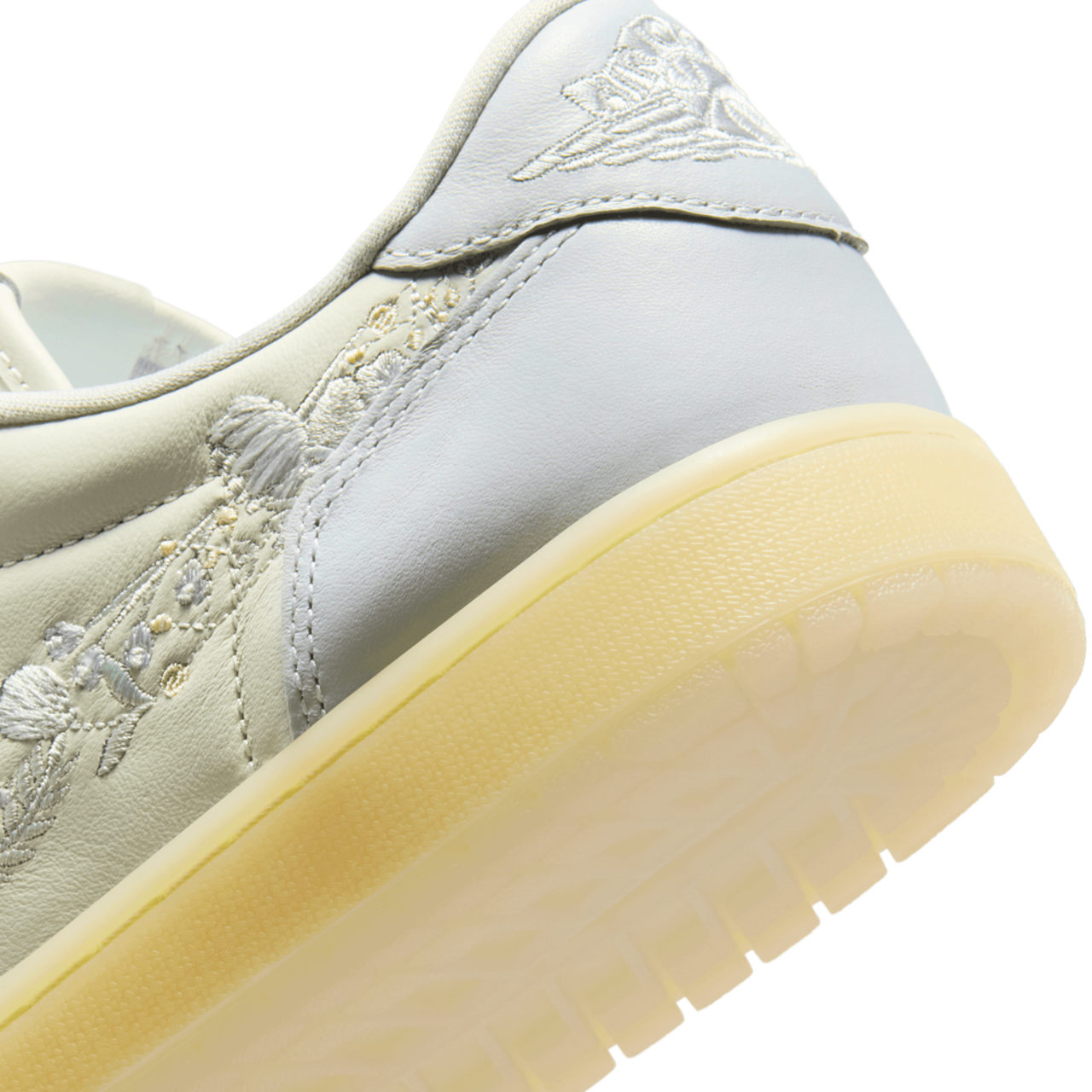 Jordan Air Jordan 1 Retro Low OG V2 - Men's | Foot Locker