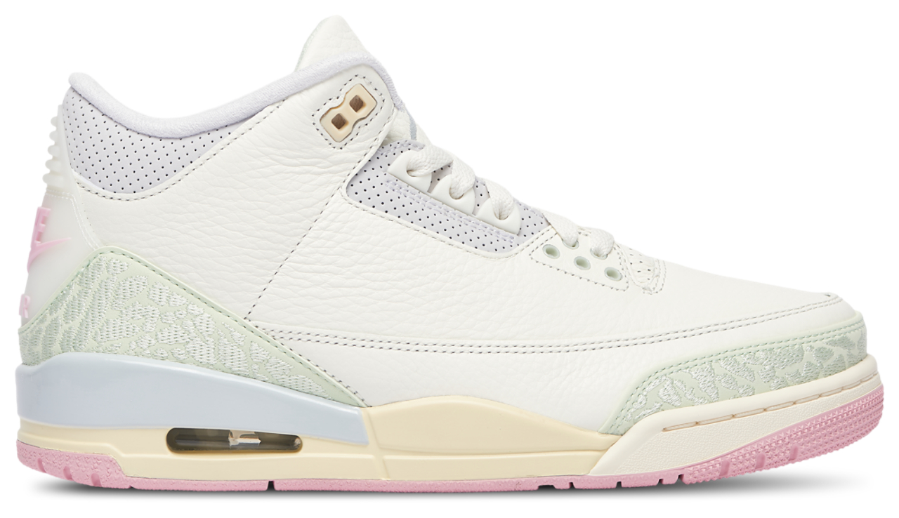 Jordan Air Jordan 3 Retro OG Image 1 of 5. Tap to open photo gallery.
