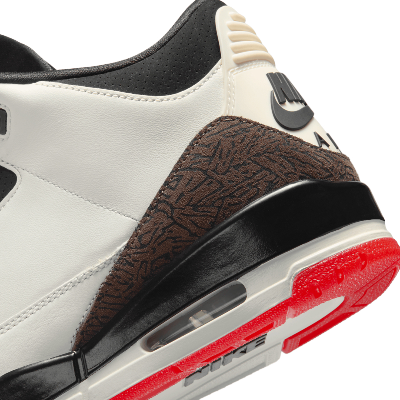 Jordan AJ Retro 3 OG Image 8 of 10. Tap to open photo gallery.