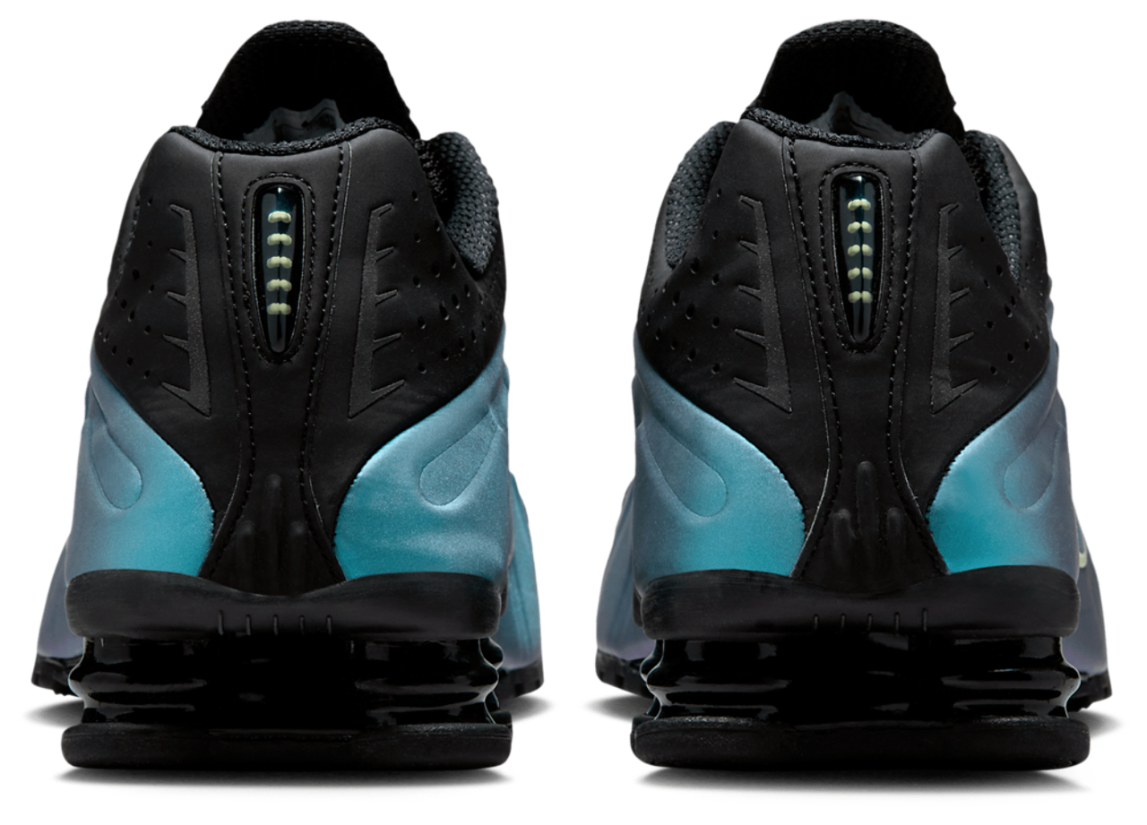 Nike Shox R4 Image 3 of 8. Tap to open photo gallery.