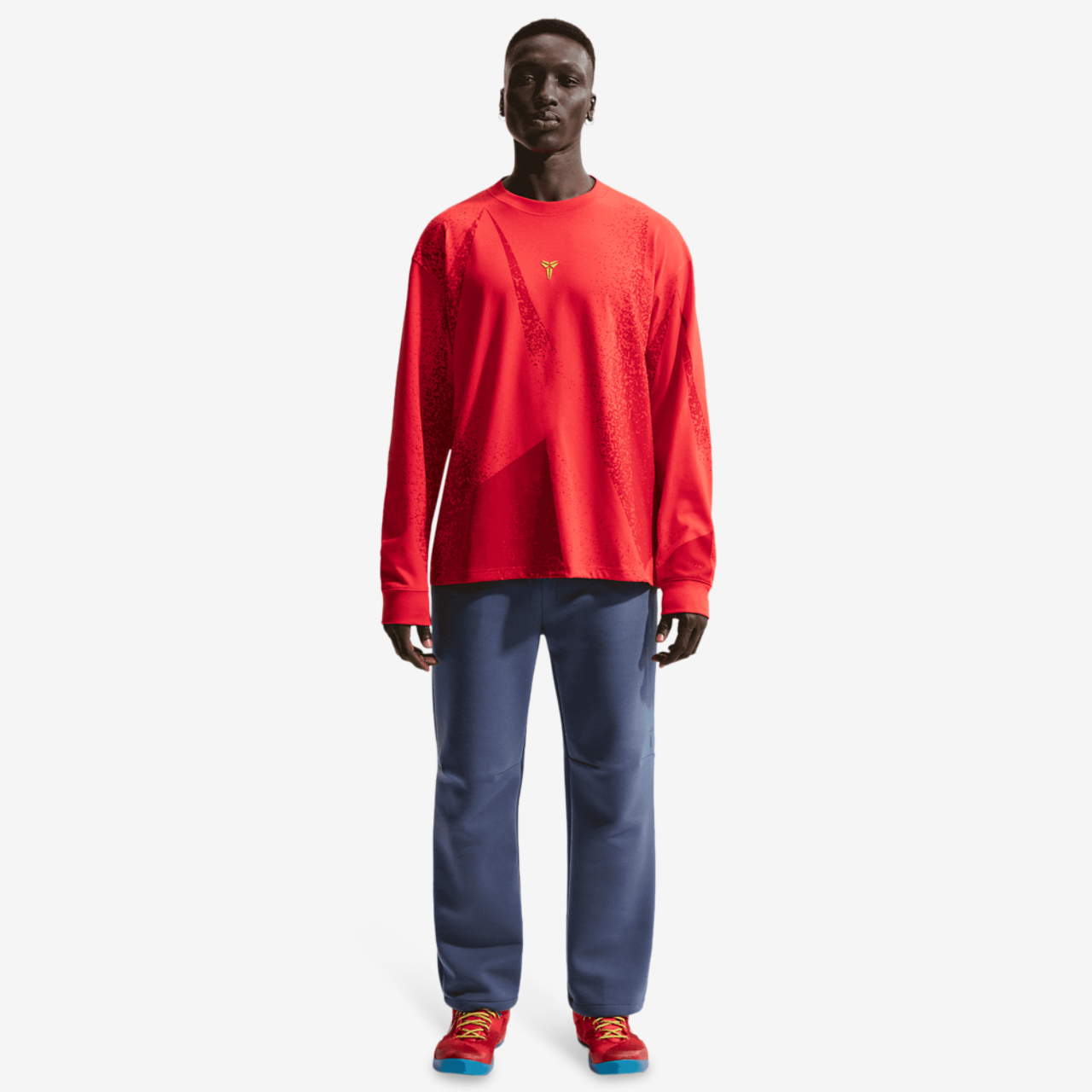 Nike Kobe Dri-FIT M90 Long Sleeve T-Shirt Image 6 of 7. Tap to open photo gallery.
