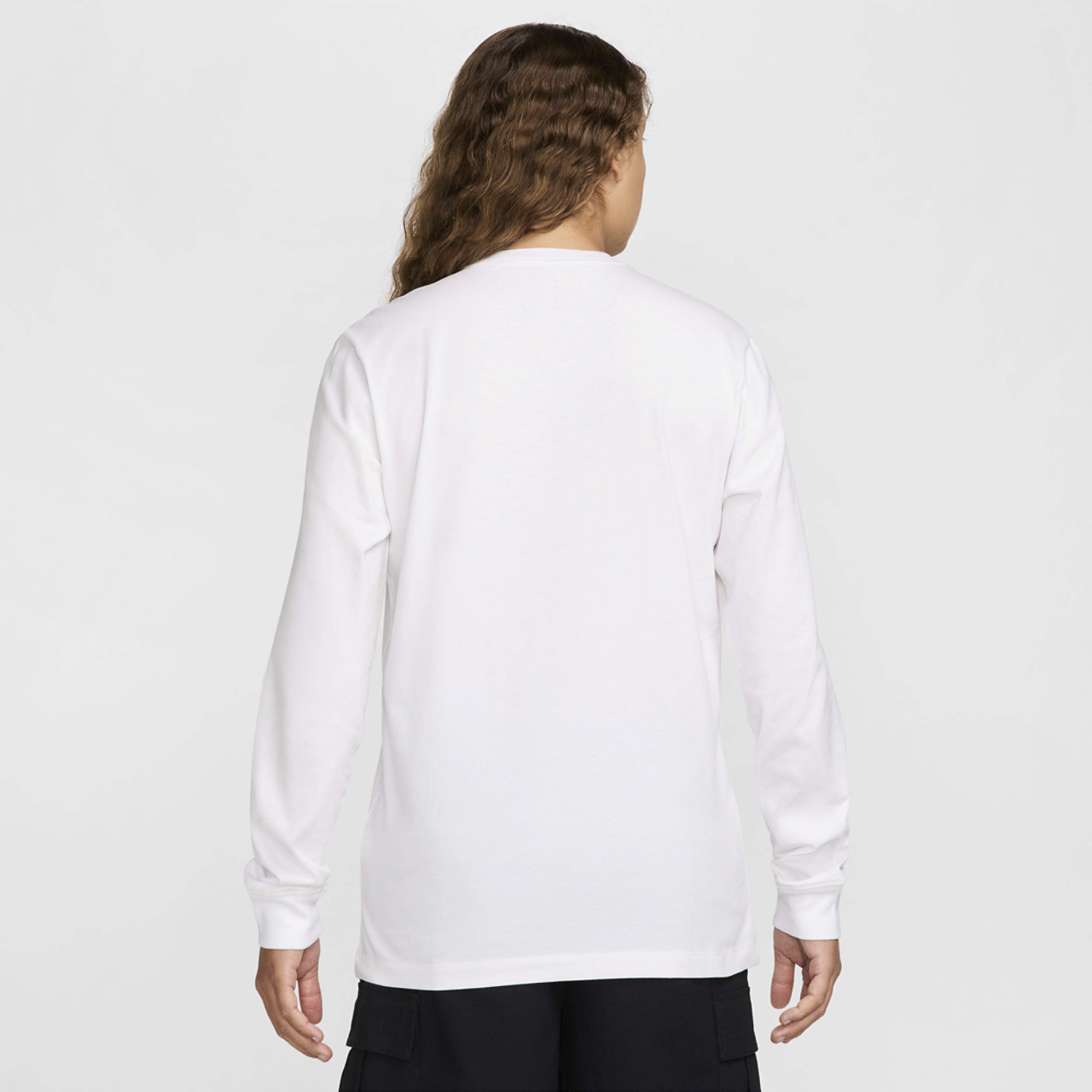 Nike NSW LS T-Shirt Image 2 of 3. Tap to open photo gallery.
