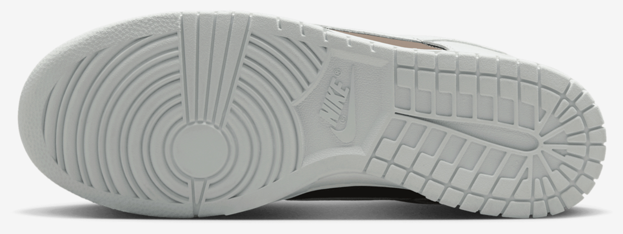 Nike Dunk Low Retro Bttys Image 5 of 8. Tap to open photo gallery.