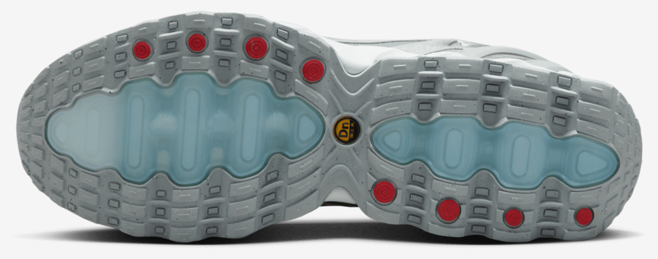 Nike Air Max DN8 Image 5 of 8. Tap to open photo gallery.