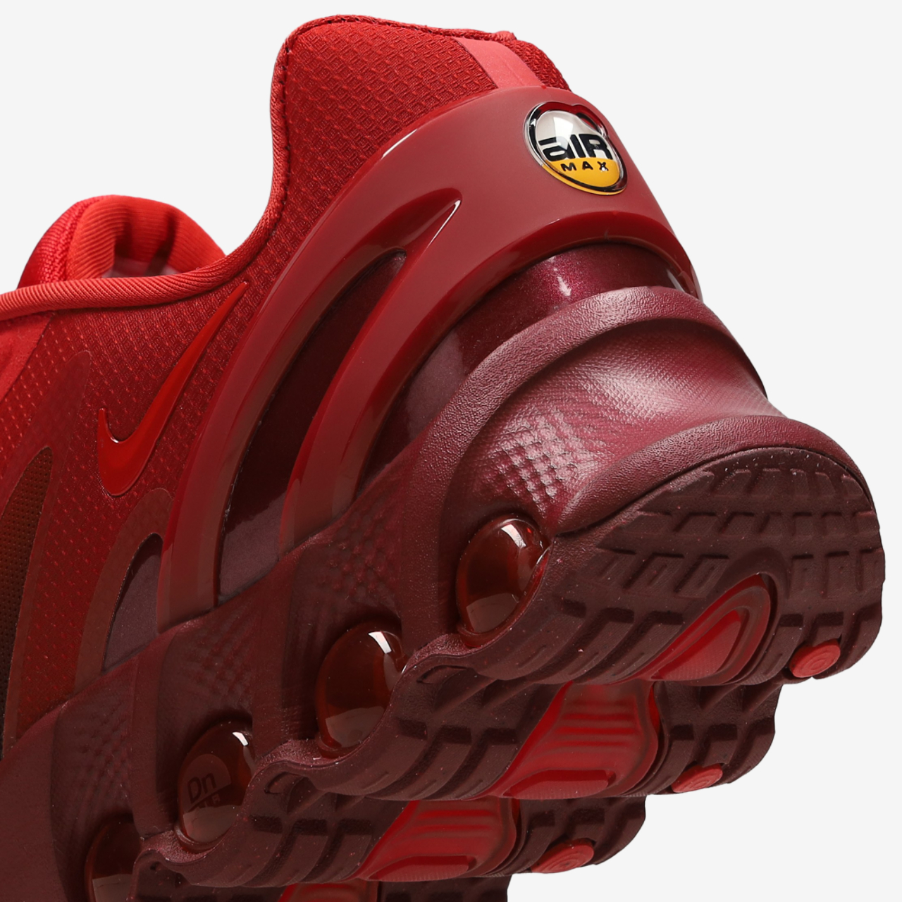 Nike Air Max DN8 Image 7 of 8. Tap to open photo gallery.