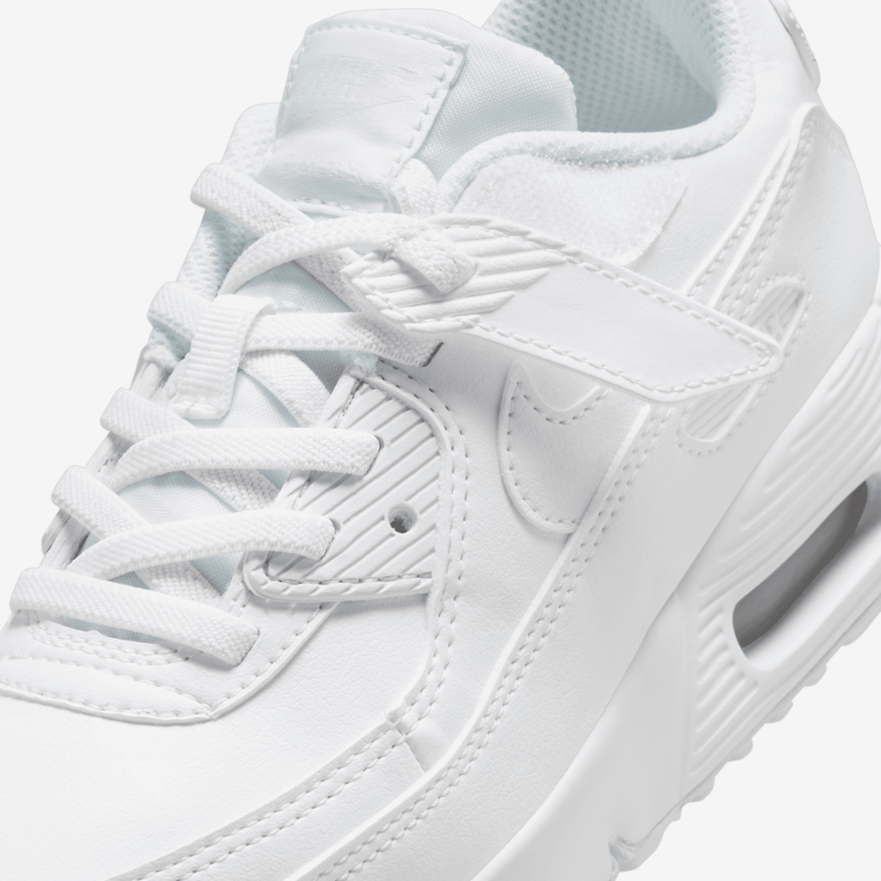 Nike Air Max 90 EasyOn Image 7 of 8. Tap to open photo gallery.