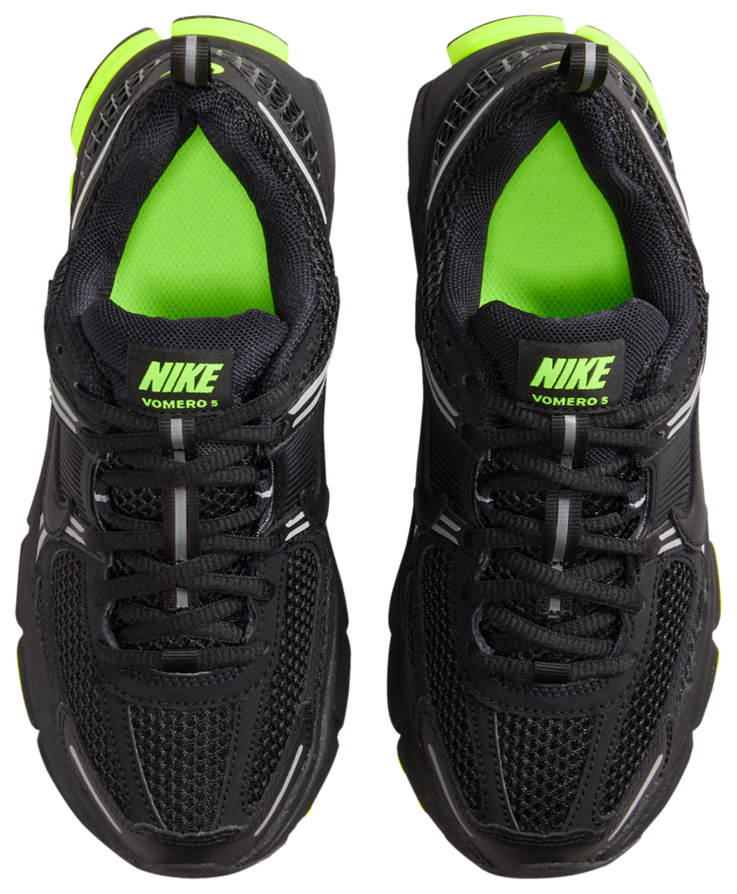 Nike Vomero 5 Image 4 of 8. Tap to open photo gallery.