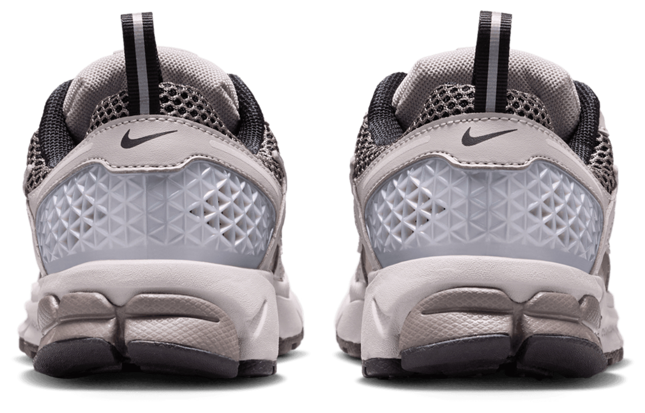 Nike Vomero 5 Image 3 of 8. Tap to open photo gallery.