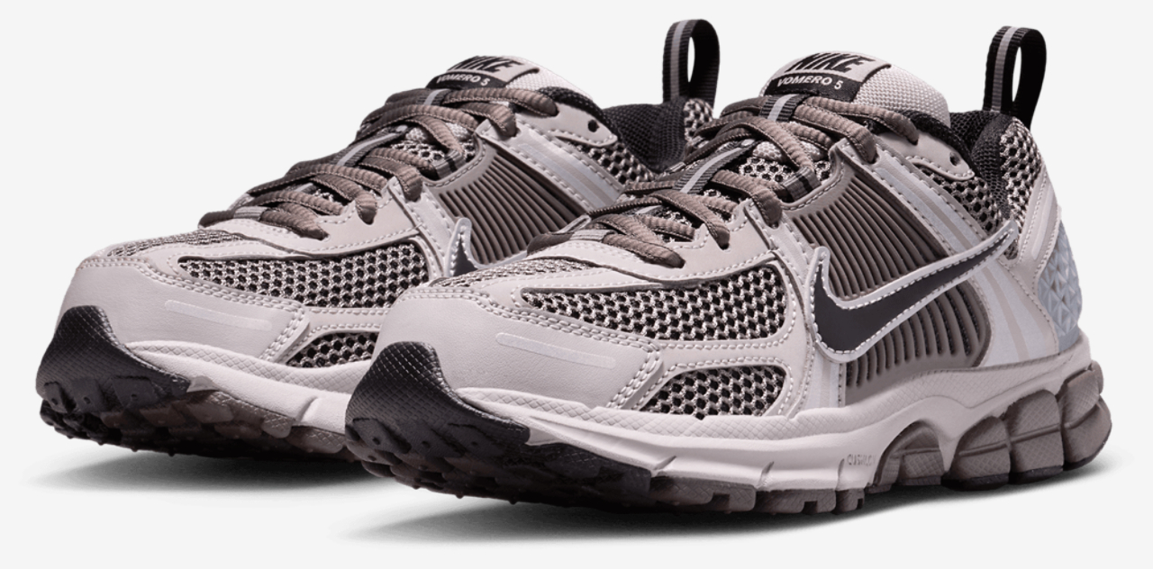 Nike Vomero 5 Image 6 of 8. Tap to open photo gallery.