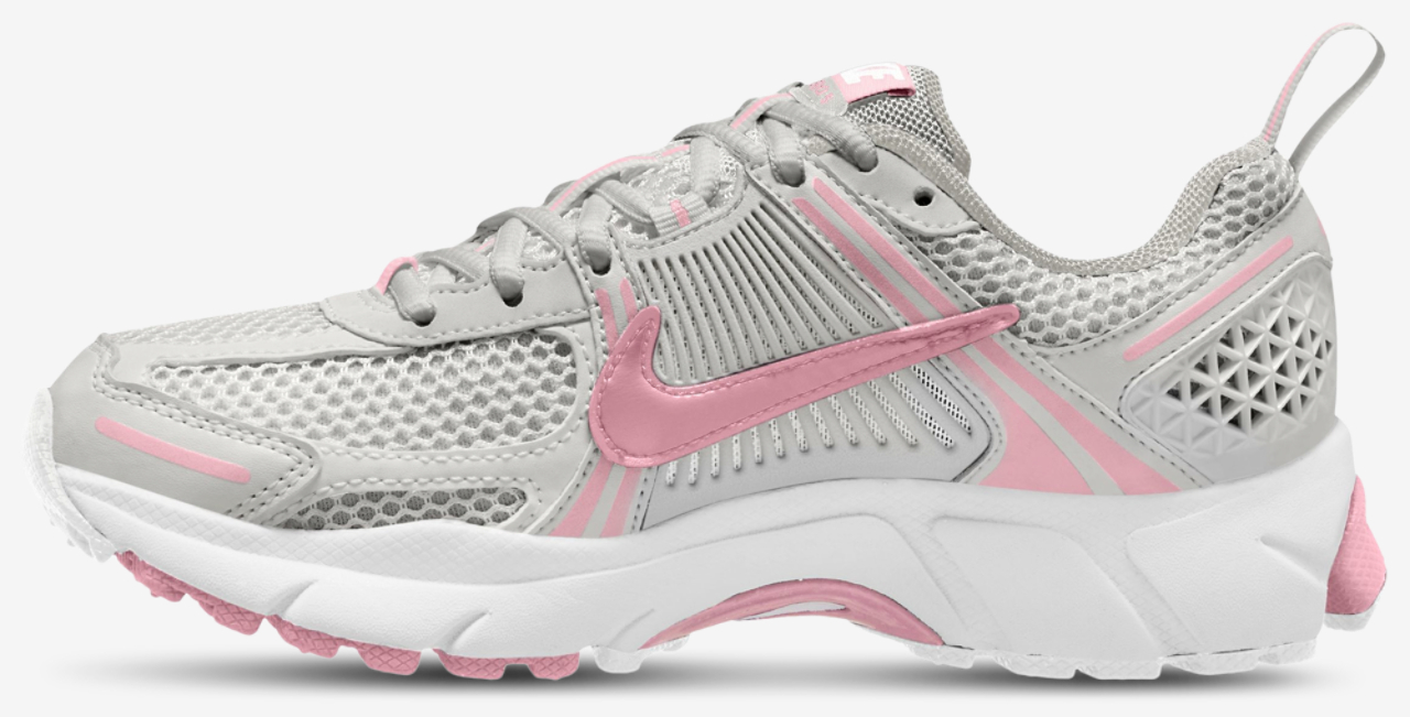 Nike Vomero 5 Image 2 of 4. Tap to open photo gallery.