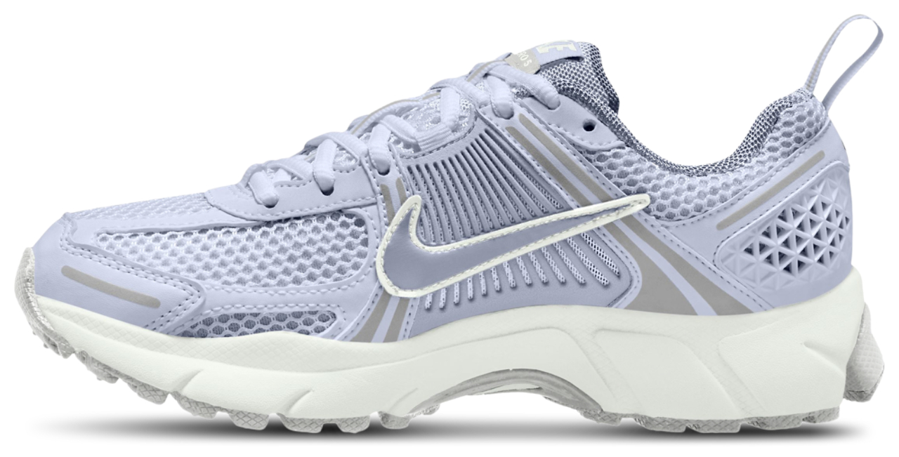 Nike Vomero 5 Image 2 of 4. Tap to open photo gallery.
