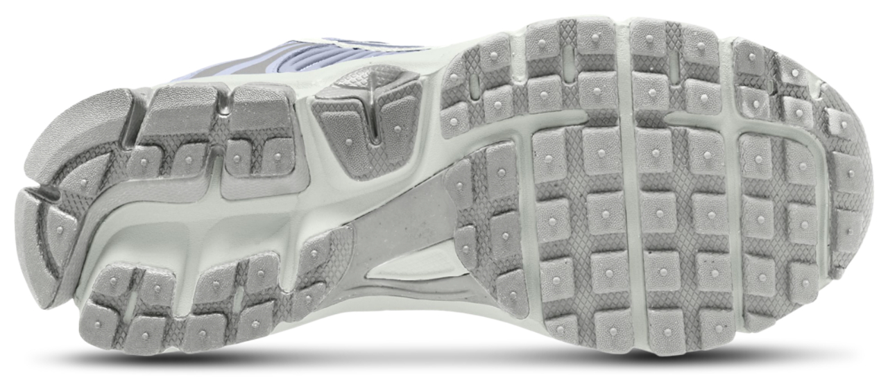 Nike Vomero 5 Image 4 of 4. Tap to open photo gallery.