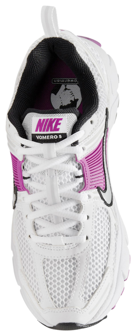 Nike Vomero 5 Image 3 of 4. Tap to open photo gallery.