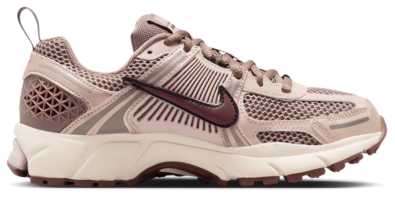 Nike Vomero 5 Image 1 of 8. Tap to open photo gallery.