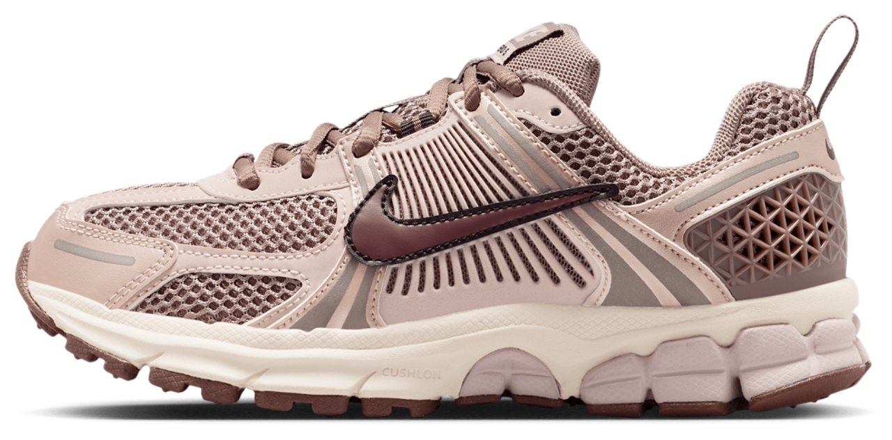 Nike Vomero 5 Image 2 of 8. Tap to open photo gallery.