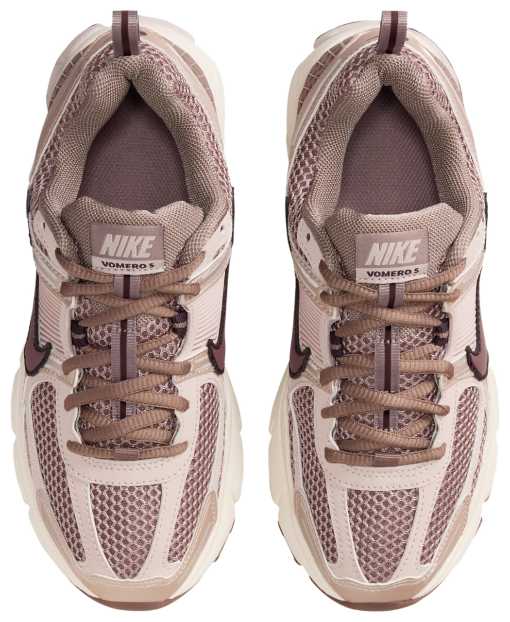 Nike Vomero 5 Image 4 of 8. Tap to open photo gallery.