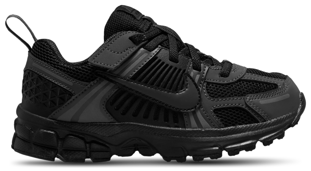 Nike Vomero 5 Image 1 of 4. Tap to open photo gallery.